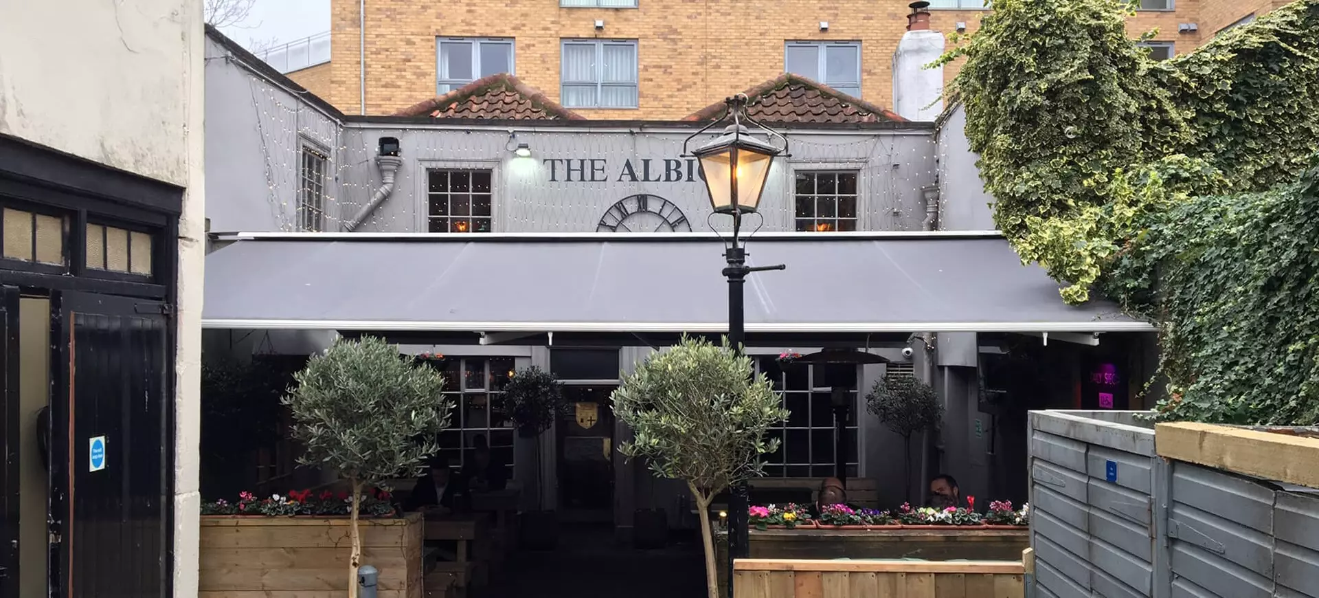 The Albion Main5